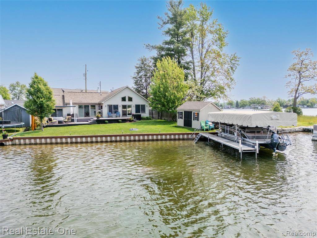 16384 Whitehead Drive, Argentine Twp, MI 48451