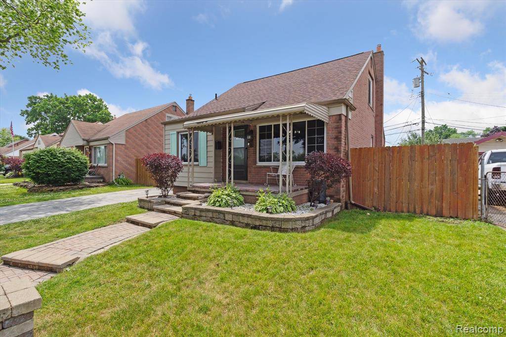 Lincoln Park, MI 48146,647 Farnham Avenue