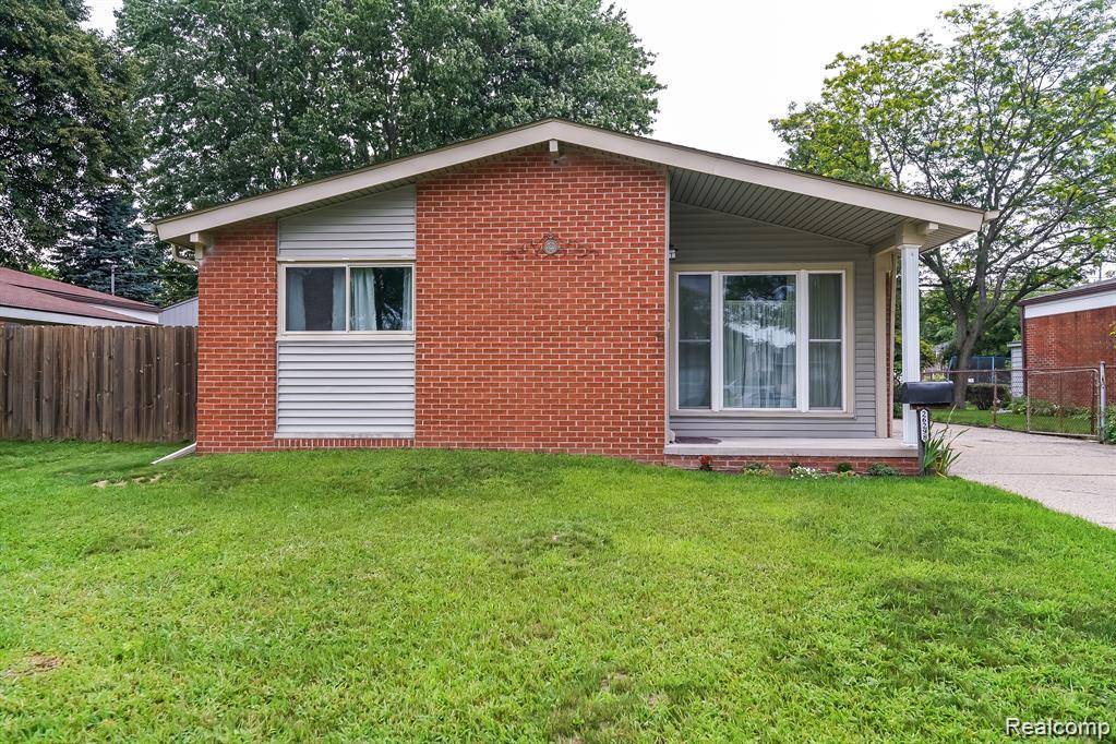 26298 Tawas Street, Madison Heights, MI 48071