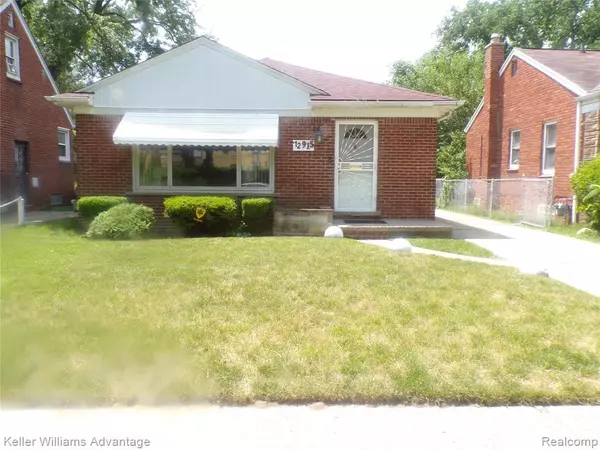 12915 W Parkway Street,  Detroit,  MI 48223