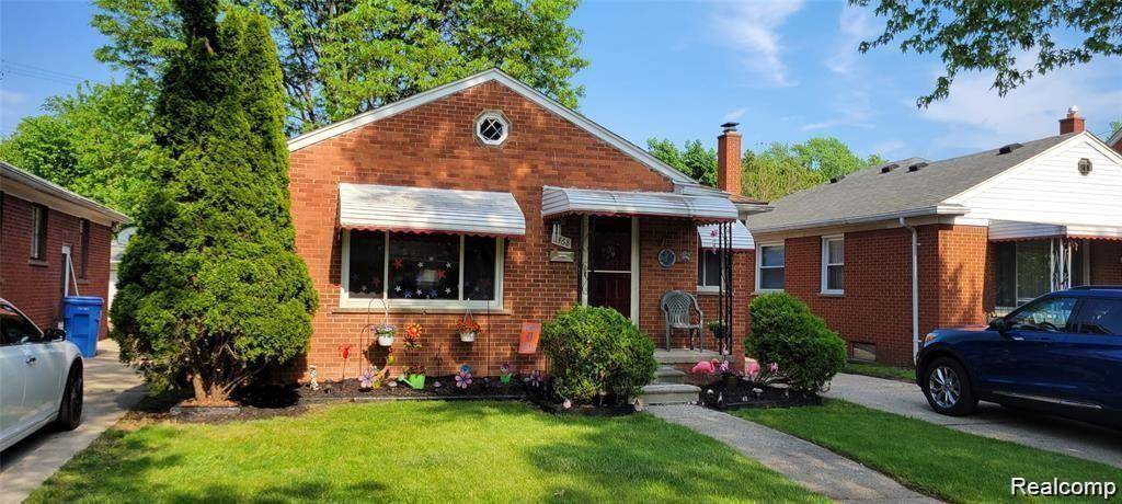 8468 Appleton Street, Dearborn Heights, MI 48127