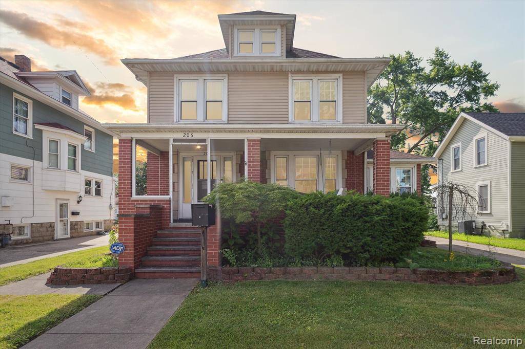206 Arbor Avenue, Monroe, MI 48162