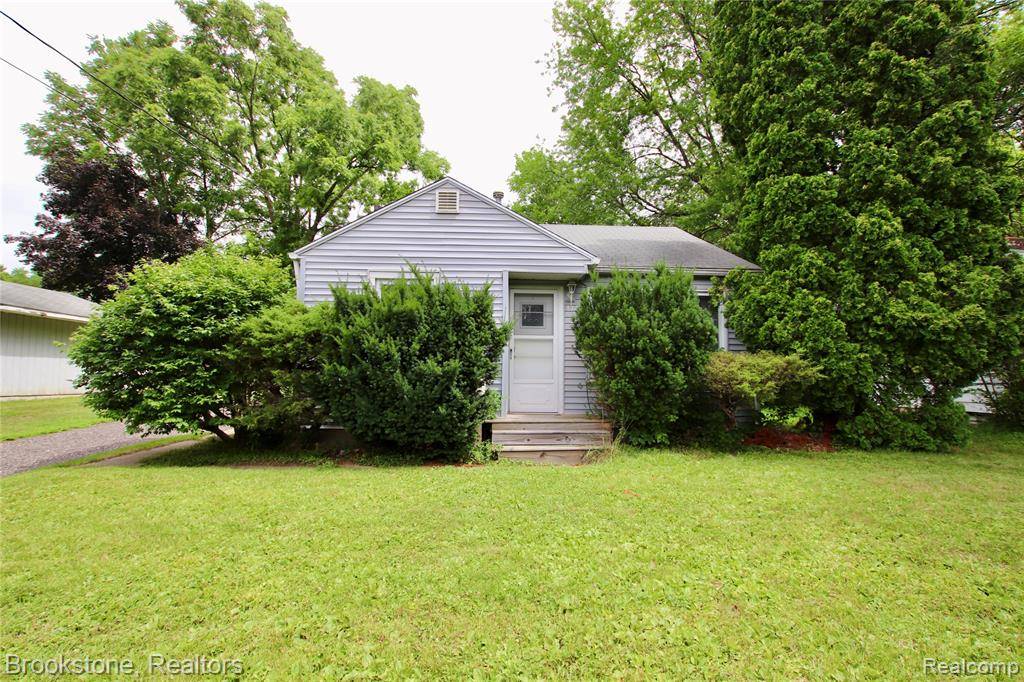3128 Walton Avenue, Flint Twp, MI 48504