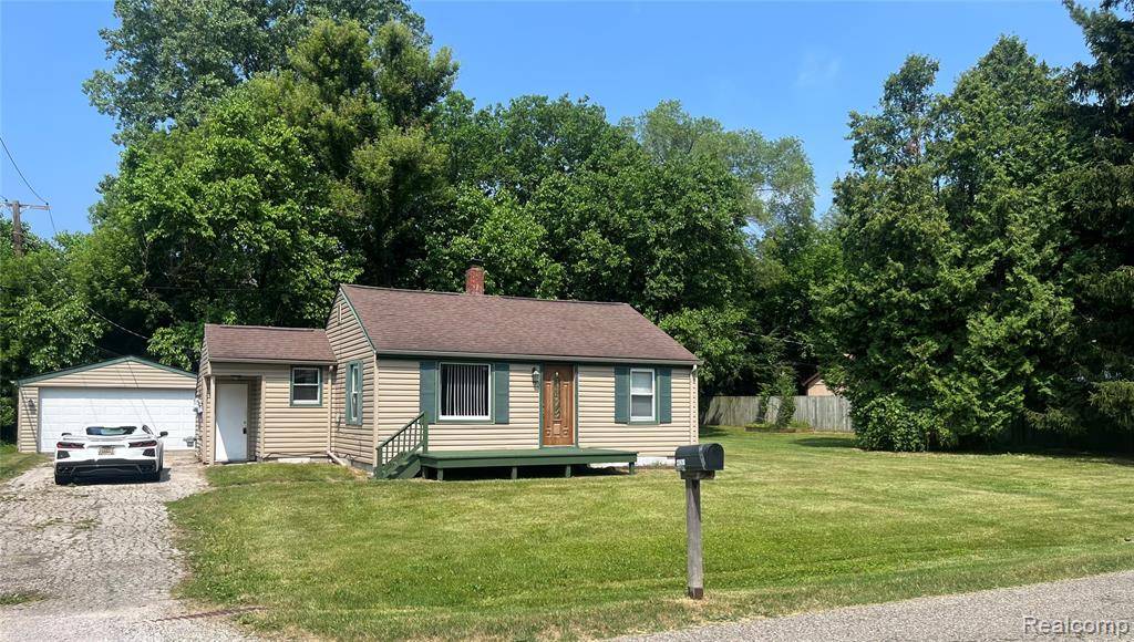 46261 Harry Street, Utica, MI 48317
