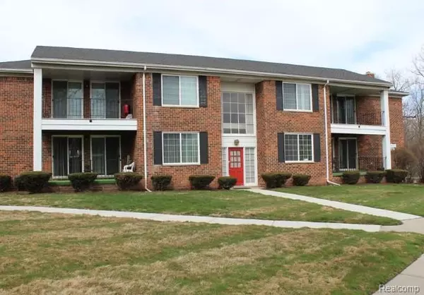 25361 Shiawassee Circle, Southfield, MI 48033