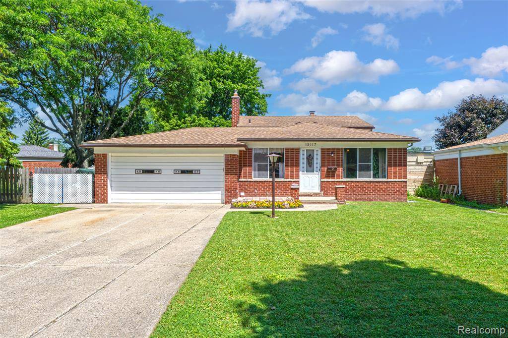 15117 Adams Avenue, Warren, MI 48088