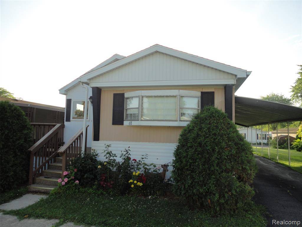 68 Oneida, Adrian, MI 49221