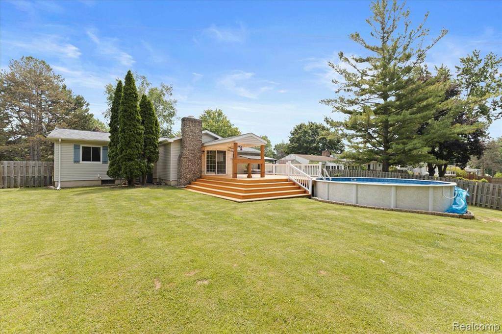 9134 Del Rio Drive, Grand Blanc, MI 48439