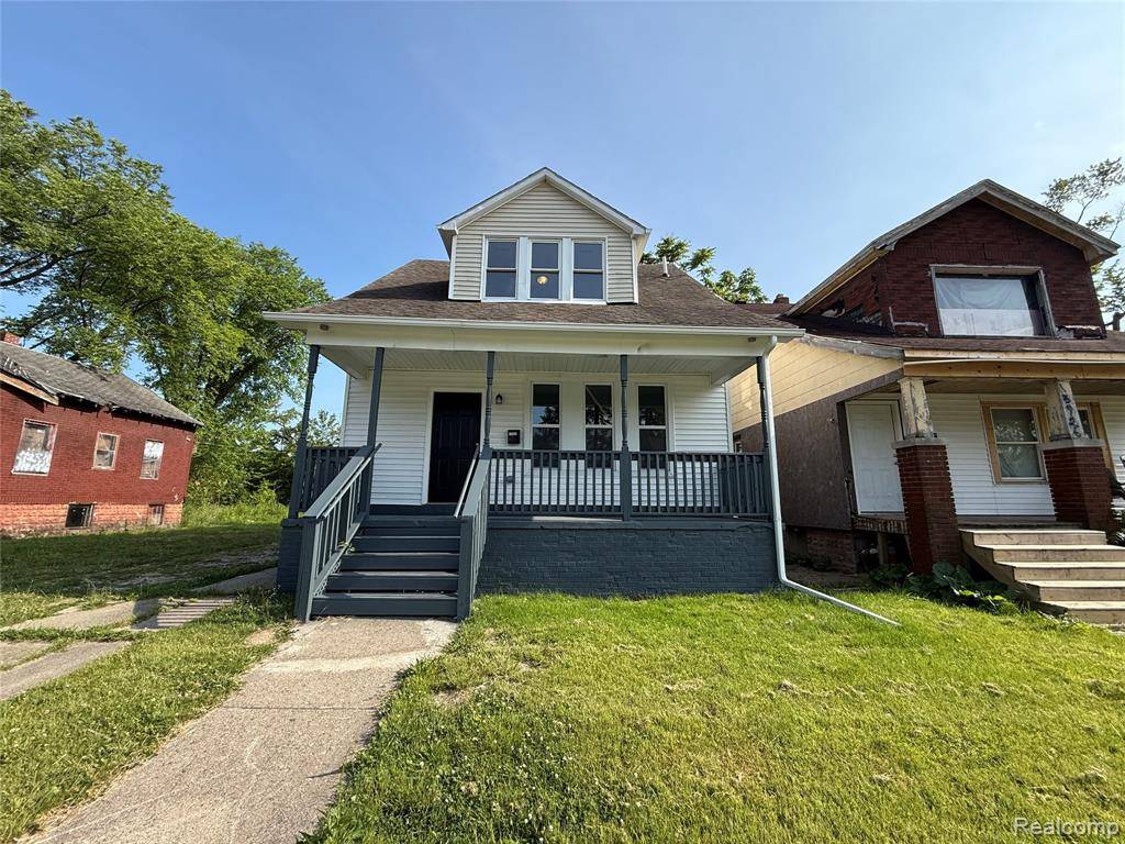 13932 Young Street, Detroit, MI 48205