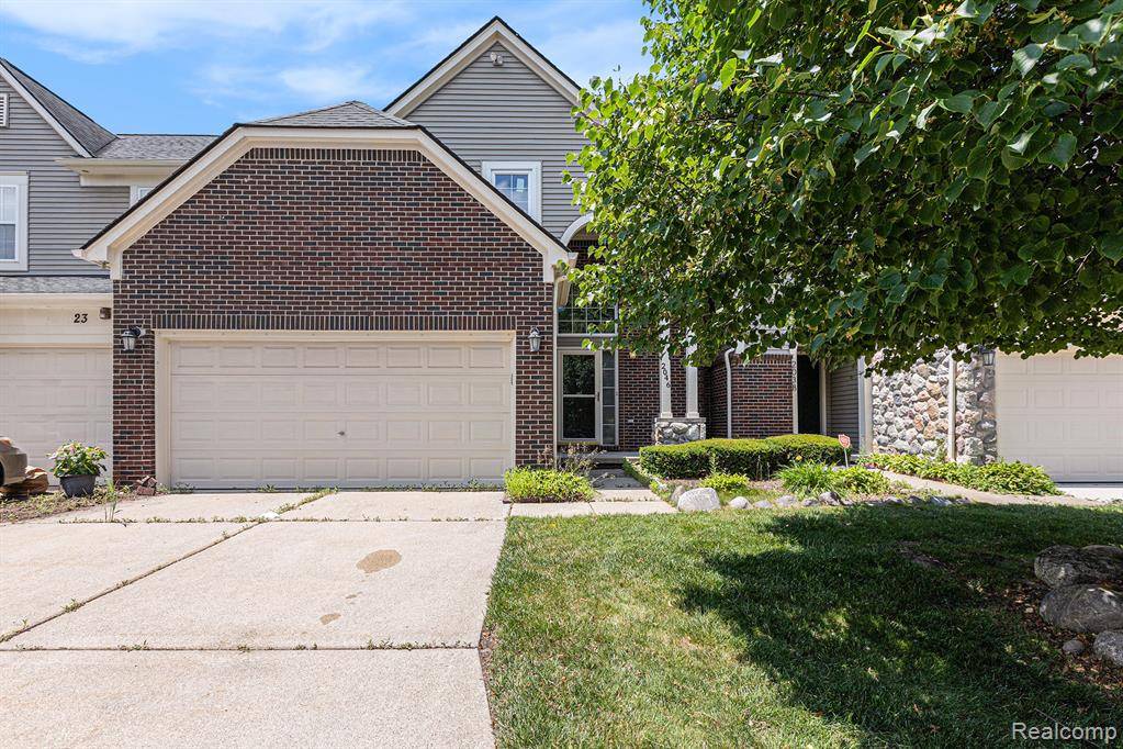 2046 Preserve Circle W, Canton Twp, MI 48188