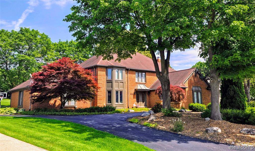 4469 Tanbark Street, Bloomfield Hills, MI 48302