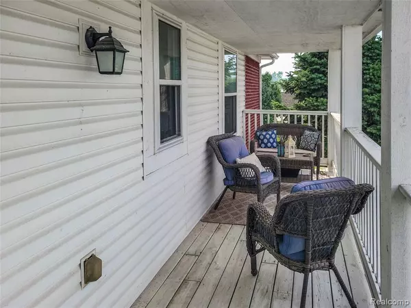 New Baltimore, MI 48051,53724 Newberry Drive 127