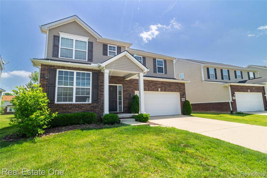 28406 OAKMONTE Circle E, Lyon Twp, MI 48165