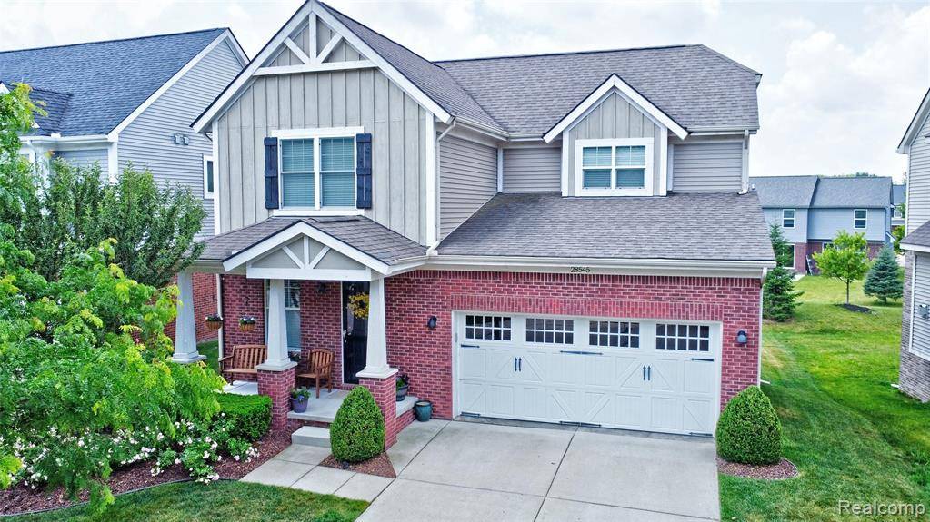 28545 Cottage Lane, Lyon Twp, MI 48165
