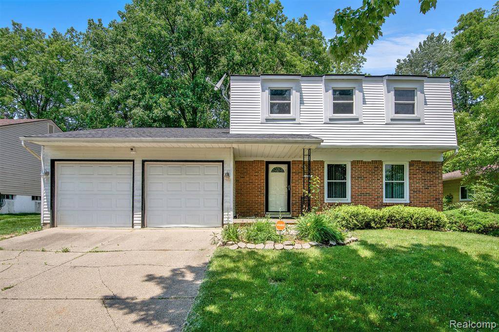 1817 Hamlet, Ypsilanti, MI 48198