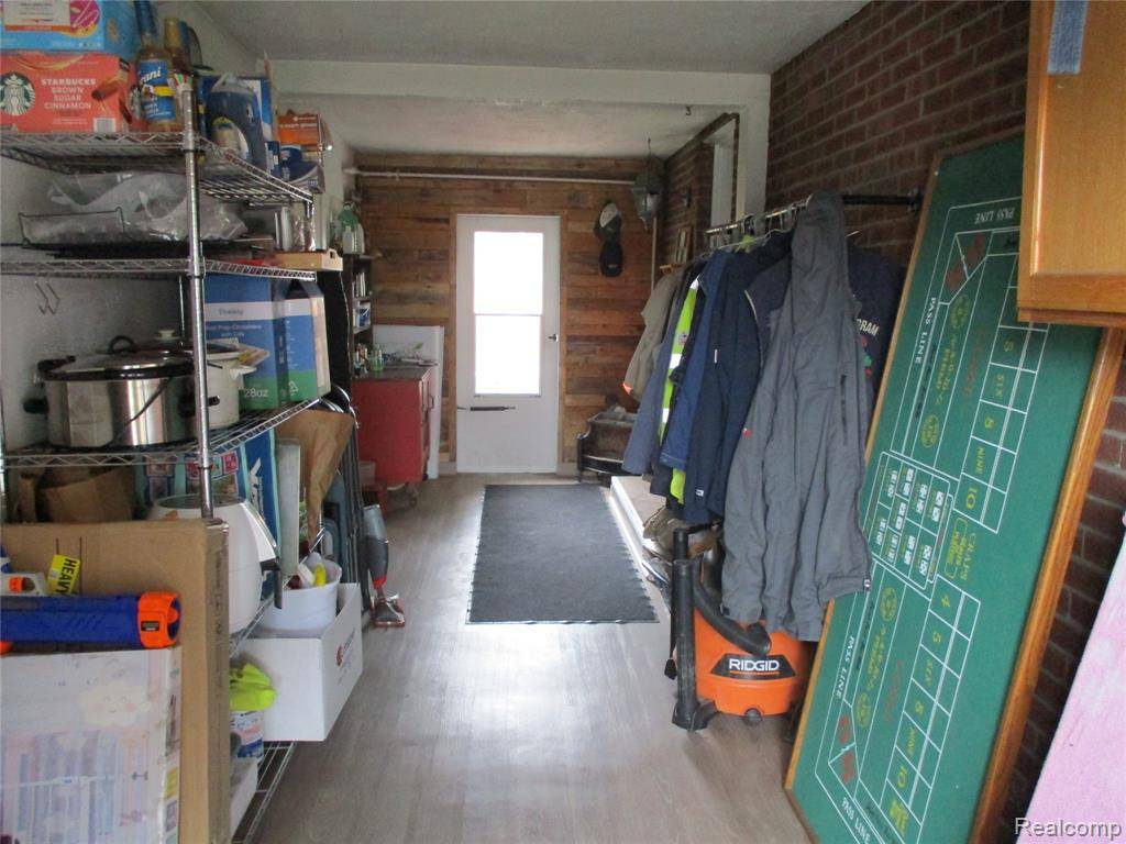 Allen Park, MI 48101,17271 Hamilton Avenue