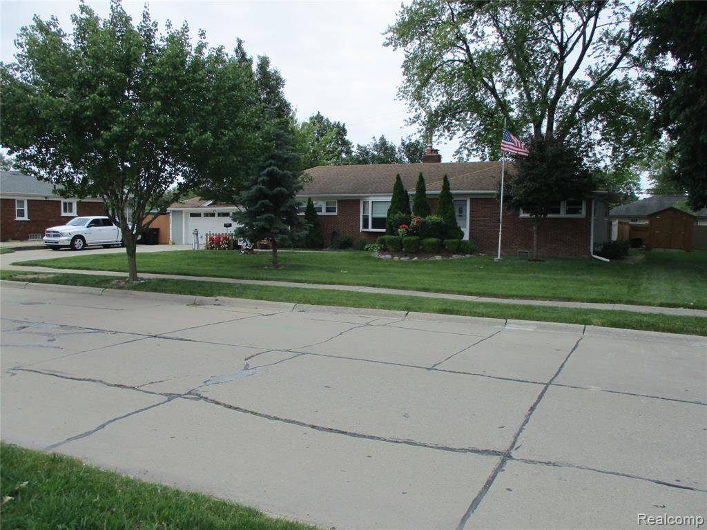 Allen Park, MI 48101,17271 Hamilton Avenue
