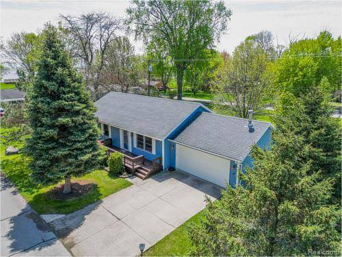 3484 Lakeshore Drive, Frenchtown Twp, MI 48162