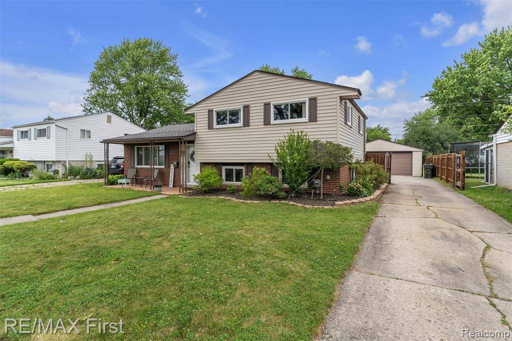 Sterling Heights, MI 48310,2321 Camel Drive
