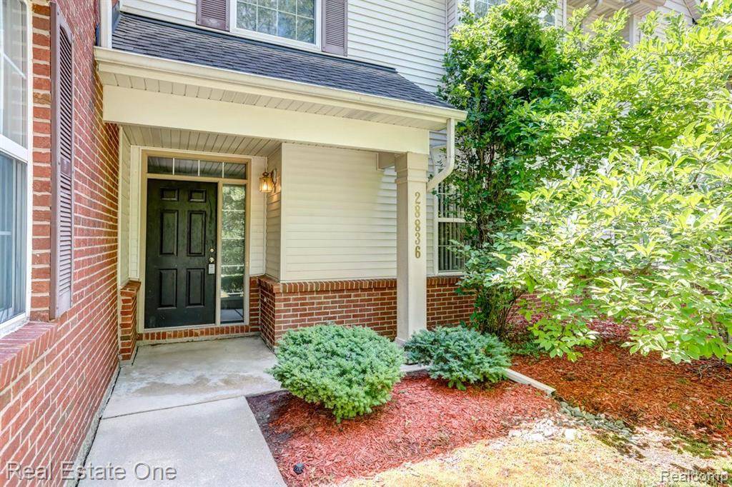 28836 Cullen Drive 10, Romulus, MI 48174