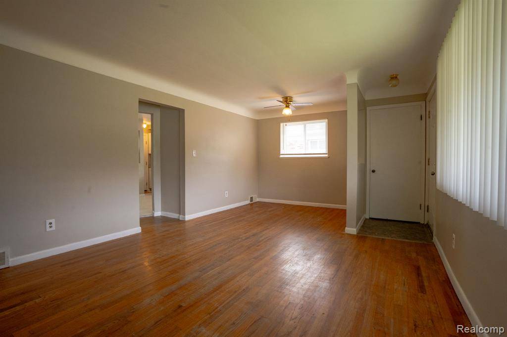 Eastpointe, MI 48021,23320 Beechwood Avenue