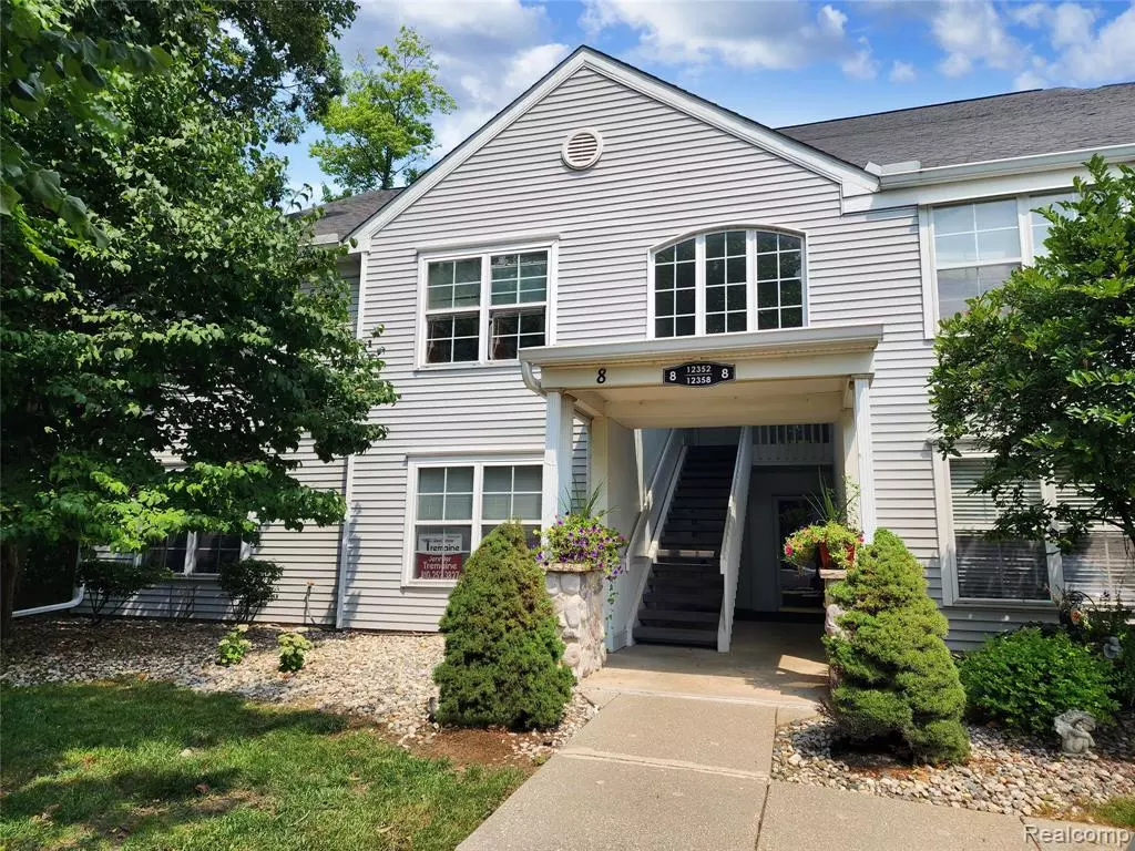 Fenton, MI 48430,12352 Saint Andrews Way