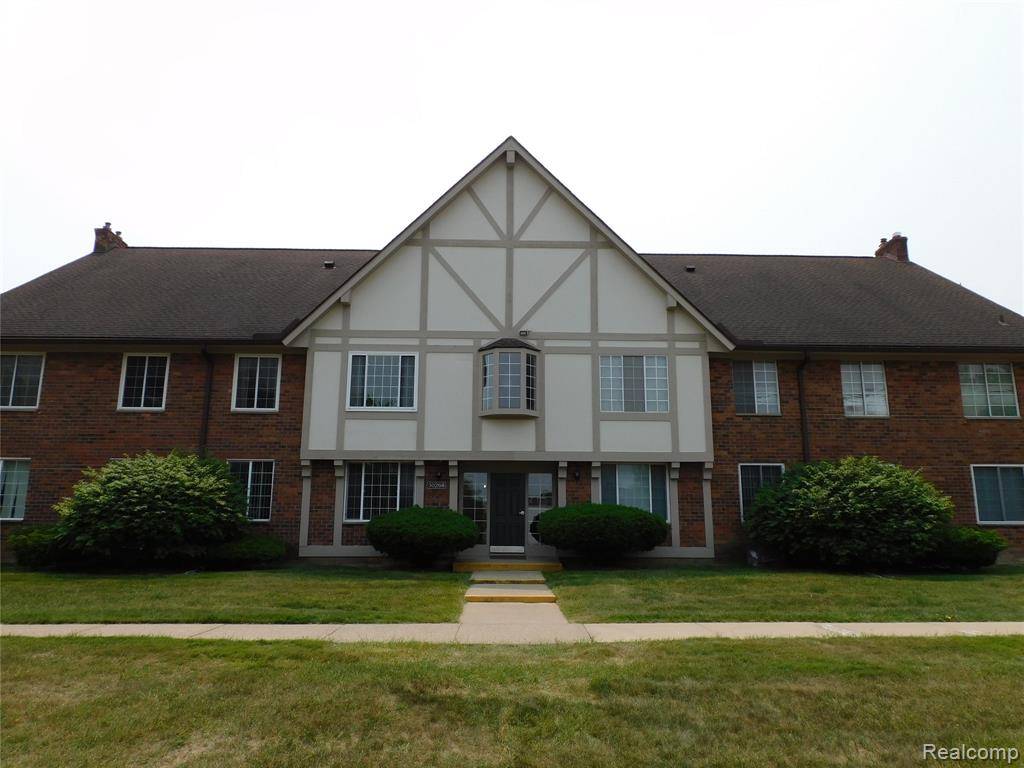 30268 Southfield Road 229, Southfield, MI 48076