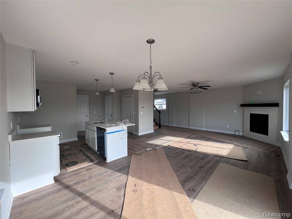 Wixom, MI 48393,471 Pattan Drive