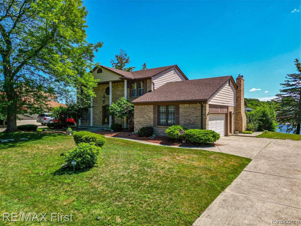 54158 Blue Cloud Drive, Shelby Twp, MI 48315