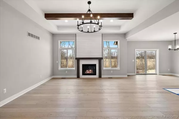 Macomb Twp, MI 48042,50623 TIMBERSTONE Drive