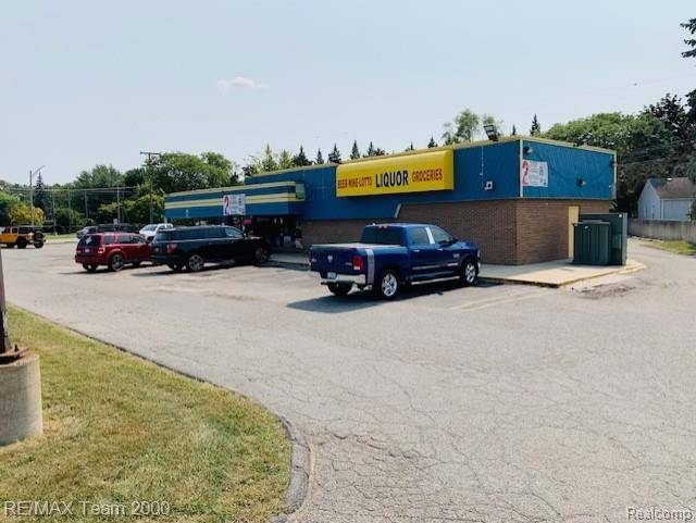 27415 Grand River Street, Livonia, MI 48152