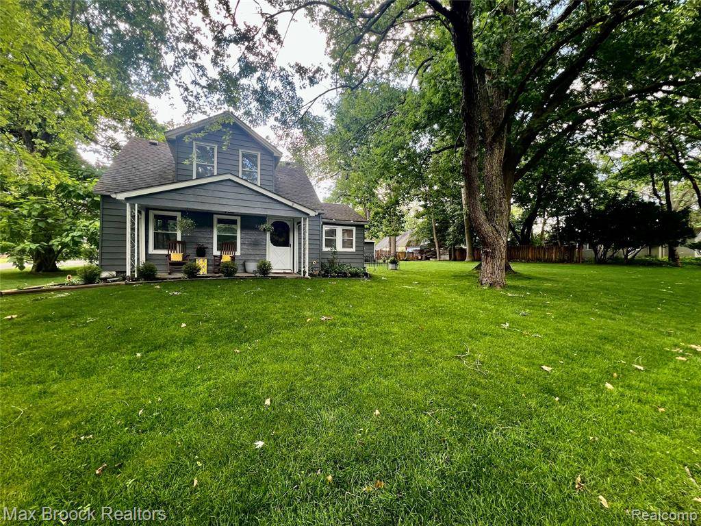 3705 Sancroft Avenue, West Bloomfield Twp, MI 48324