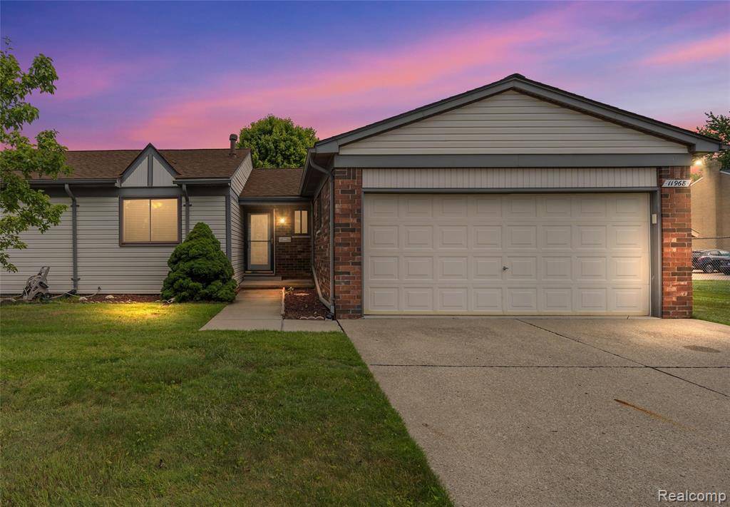 11968 15 Mile Road 8 24, Sterling Heights, MI 48312
