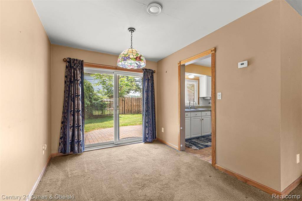 Redford Twp, MI 48240,27275 Westland Road