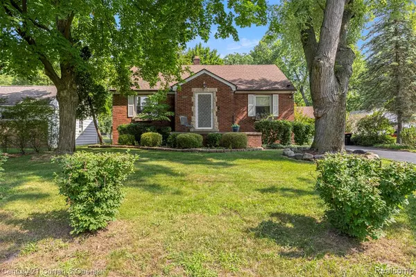 Southfield, MI 48075,21280 Mada Avenue