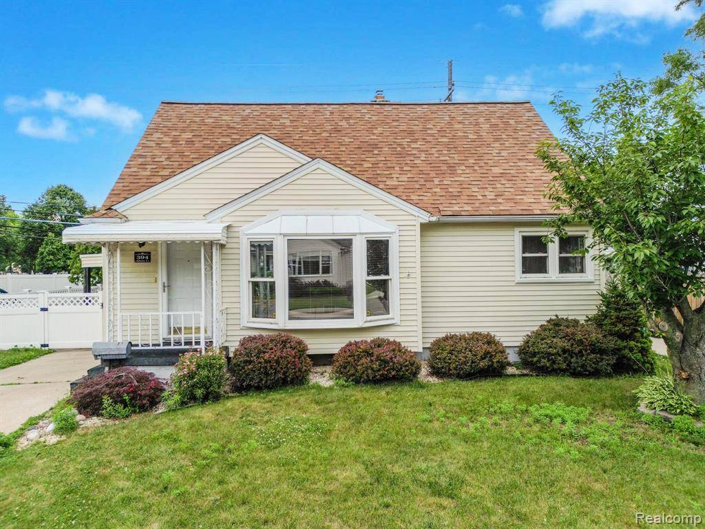 394 Adams Court, Ferndale, MI 48220