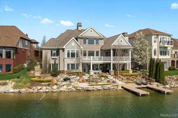 Green Oak Twp, MI 48178,8403 BOULDER SHORES Drive