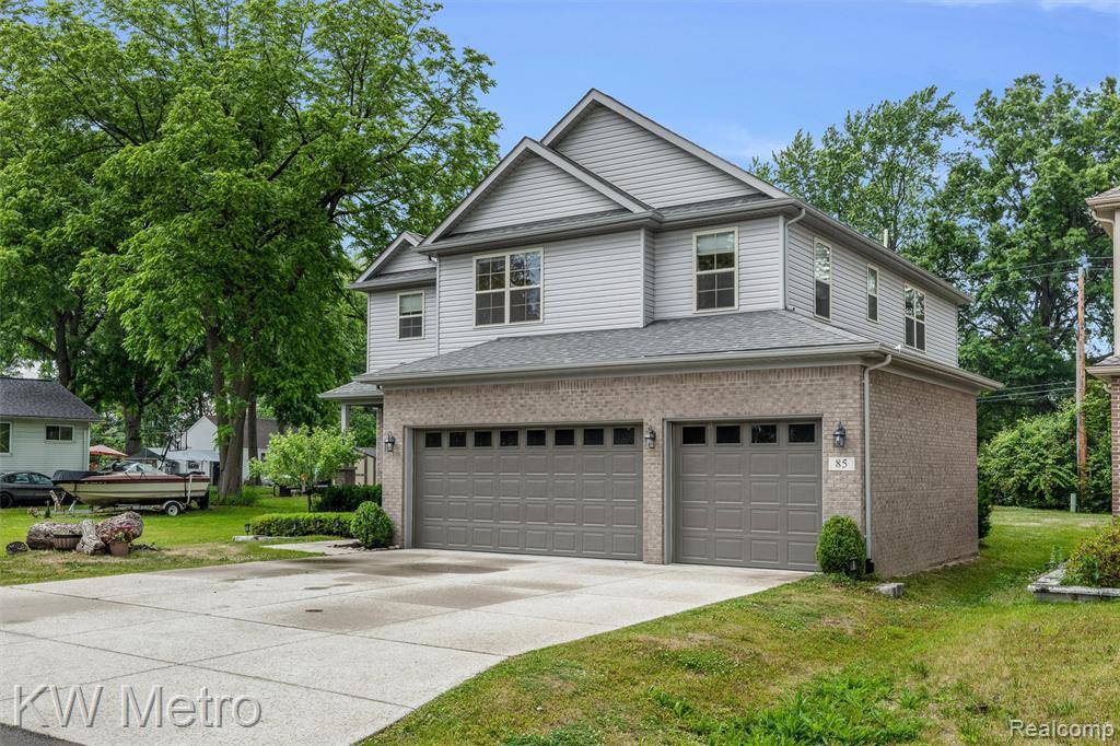 Troy, MI 48083,85 Hickory Drive