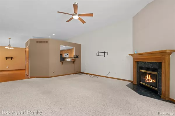 Warren, MI 48092,4415 Firethorn Court