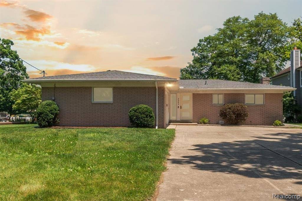 7262 Hatchery Road, Waterford Twp, MI 48327