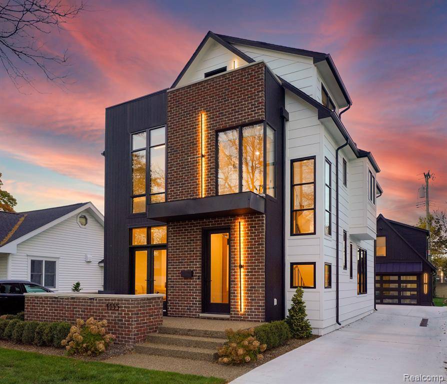 1135 CHAPIN Avenue, Birmingham, MI 48009