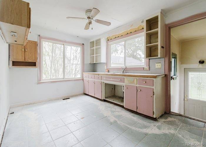 Monroe Twp, MI 48161,856 RAMBOW Drive