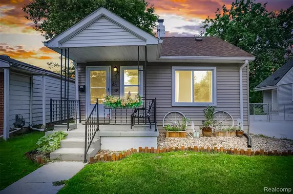 25171 Lawn Street, Roseville, MI 48066