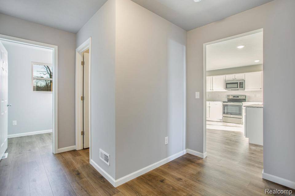 Manchester Vlg, MI 48158,146 Woodland Way