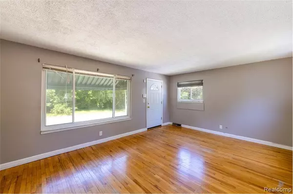 Pontiac, MI 48340,627 Wesbrook Street