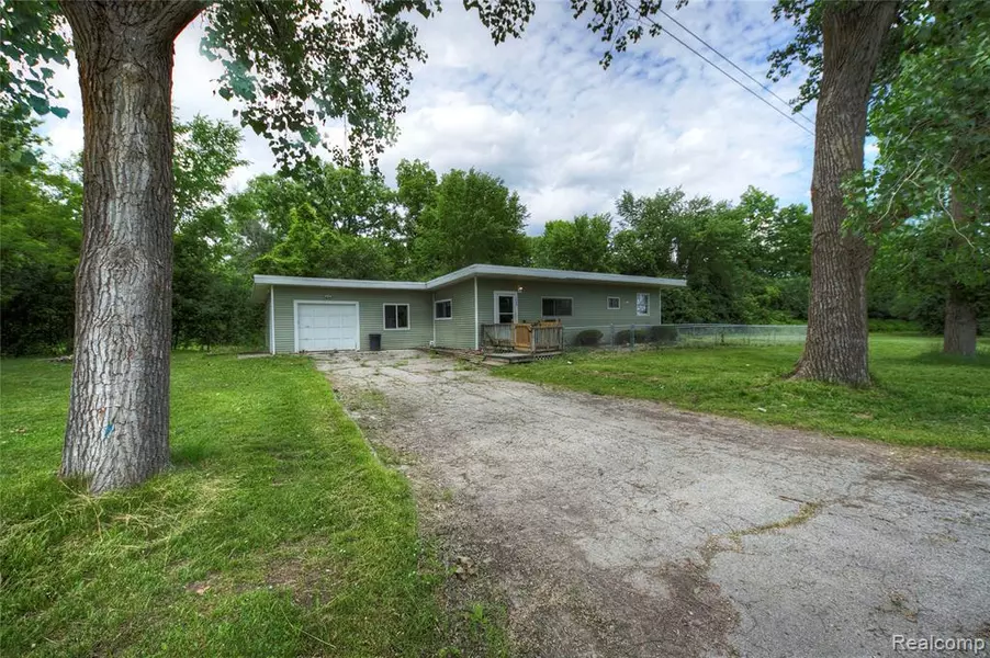1906 Banner Road, Saginaw, MI 48601