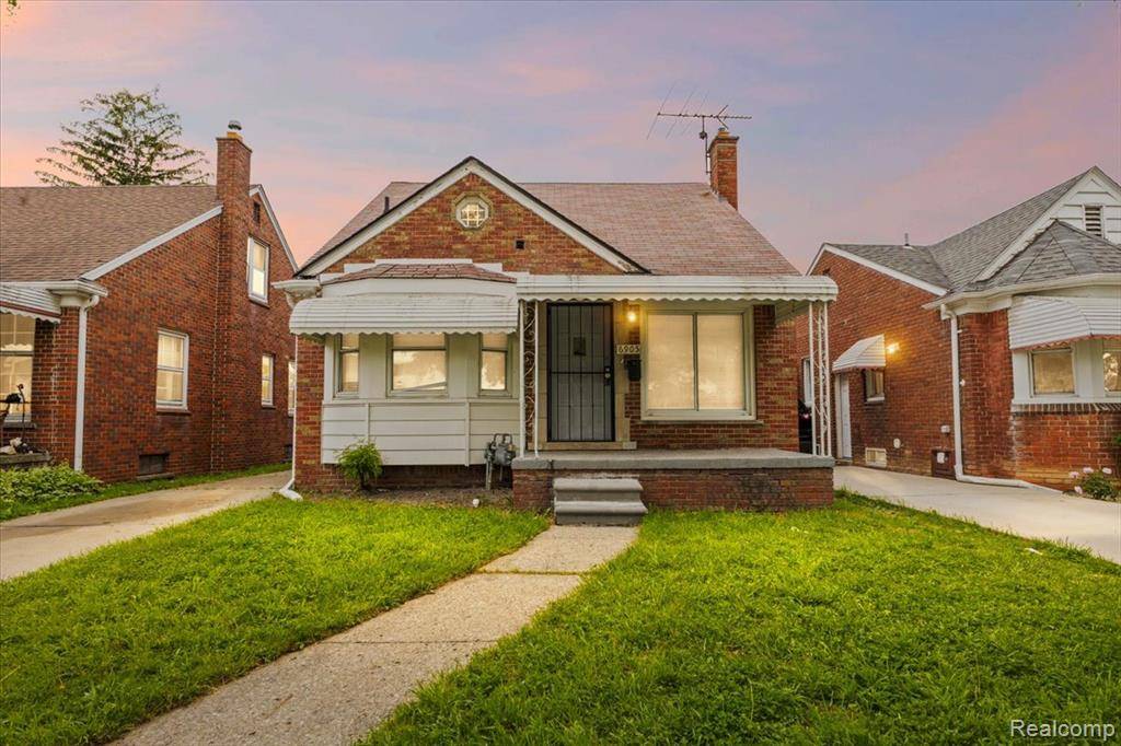 6905 Archdale Street, Detroit, MI 48228