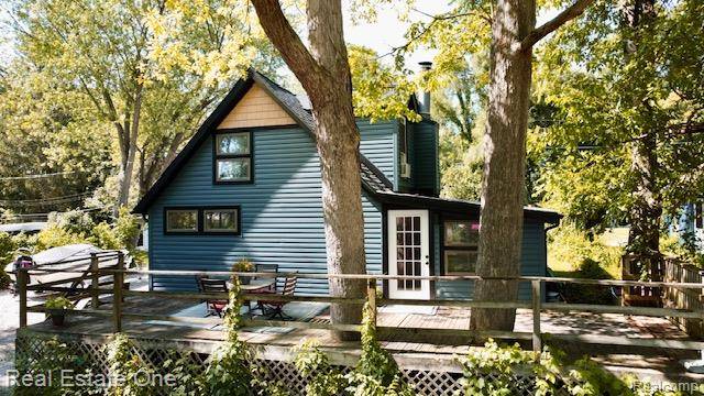1933 Pleasure, Putnam Twp, MI 48169