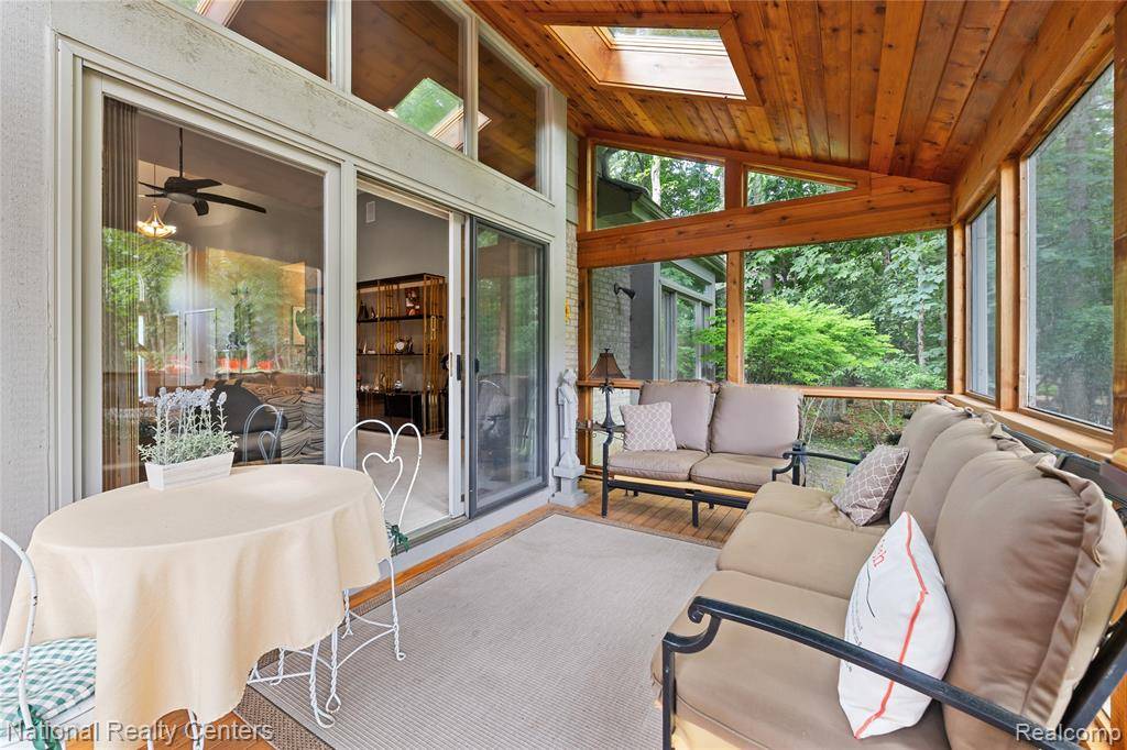West Bloomfield Twp, MI 48323,7319 Autumn Hill Drive
