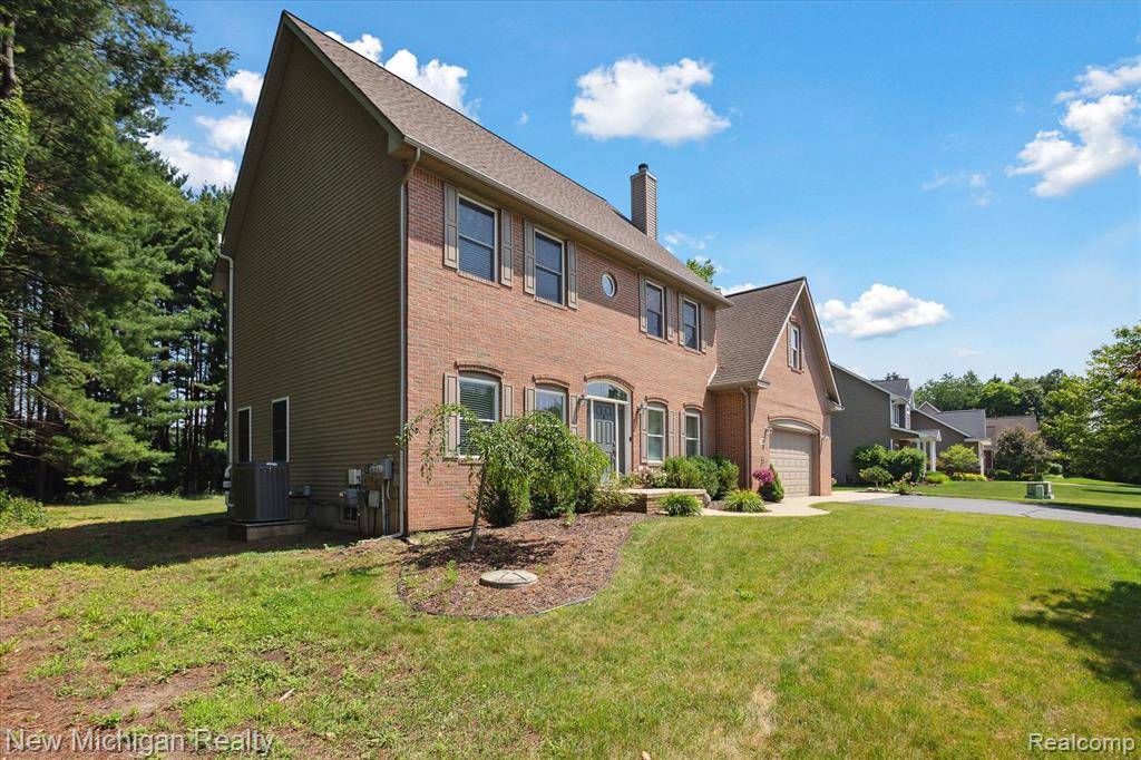 Brighton, MI 48116,7155 Campbell Mills Court